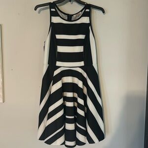Pomelo Boutique Black and White Stripe Dress Size XL